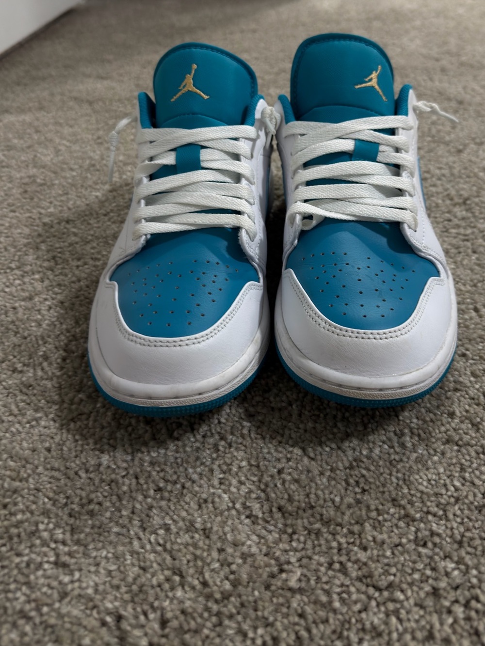 Jordan 1 Low-Top Sneakers in Teal and White